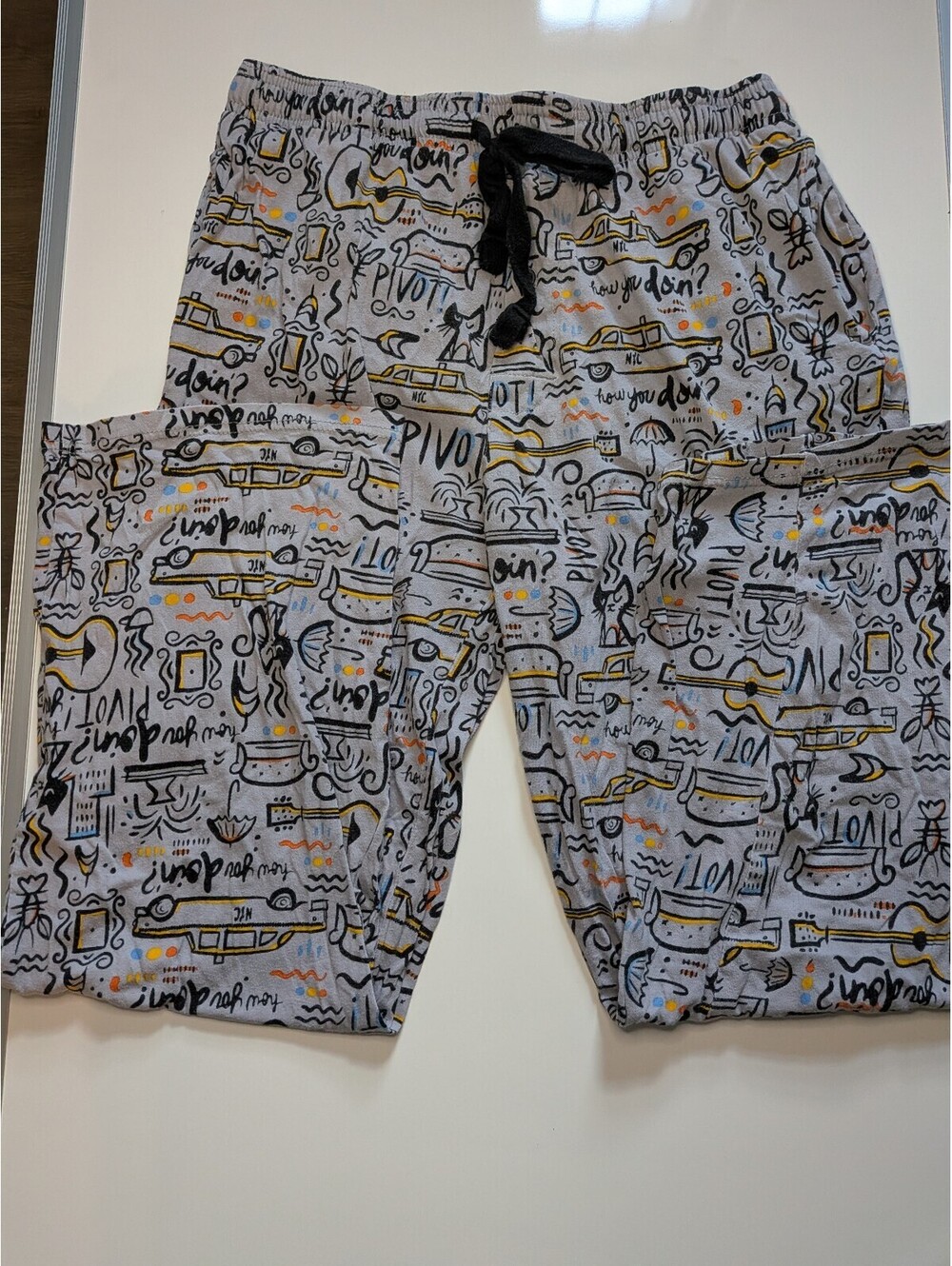BoxLunch Friends Men's Pajama Pants M Gray Cotton Graphic Print Drawstring